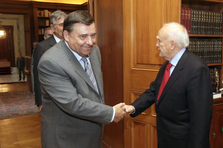 Ακυρώθηκε η συνάντηση Παπούλια – Καρατζαφέρη | Newsit.gr Ακυρώθηκε η συνάντηση Παπούλια – Καρατζαφέρη | Newsit.gr