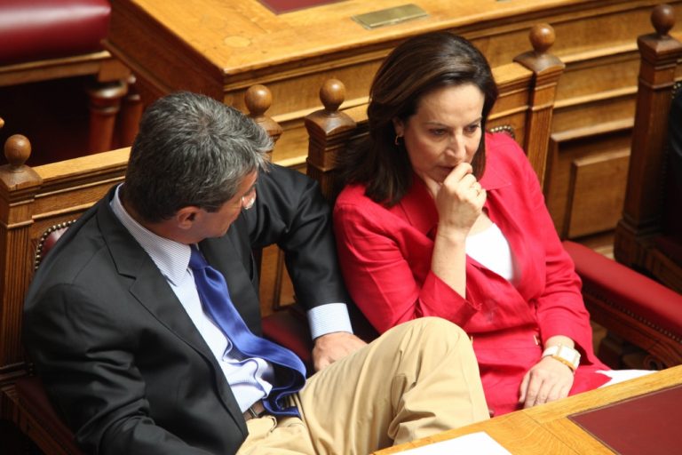 Από το δείπνο των τεσσάρων στην τρόικα του ΠΑΣΟΚ; – Τι σημαίνει το άρθρο Διαμαντοπούλου – Ραγκούση – Λοβέρδου | Newsit.gr Από το δείπνο των τεσσάρων στην τρόικα του ΠΑΣΟΚ; – Τι σημαίνει το άρθρο Διαμαντοπούλου – Ραγκούση – Λοβέρδου | Newsit.gr