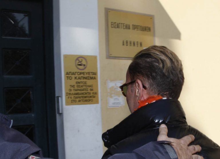 Bad LAK αλλά για όλους εμάς! | Newsit.gr Bad LAK αλλά για όλους εμάς! | Newsit.gr
