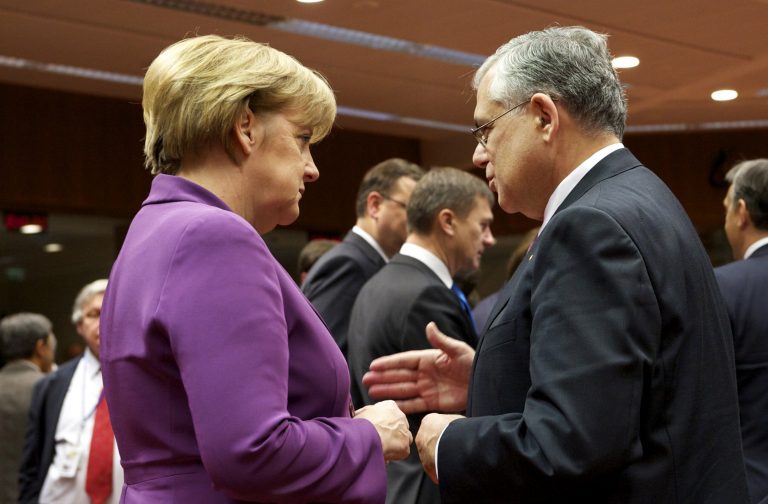 Ίχνη φωτός για την Ελλάδα τη Δευτέρα στο Eurogroup – Γκρίνια από το ΔΝΤ που «τσιγκουνεύεται» το δικό του μερίδιο στη βοήθεια | Newsit.gr Ίχνη φωτός για την Ελλάδα τη Δευτέρα στο Eurogroup – Γκρίνια από το ΔΝΤ που «τσιγκουνεύεται» το δικό του μερίδιο στη βοήθεια | Newsit.gr