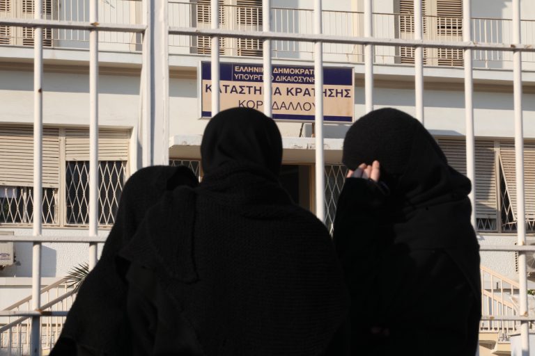 Κως: Καταδικάστηκε »καλόγρια» με… ιδιαίτερη αδυναμία σε ηλικιωμένους! | Newsit.gr Κως: Καταδικάστηκε »καλόγρια» με… ιδιαίτερη αδυναμία σε ηλικιωμένους! | Newsit.gr