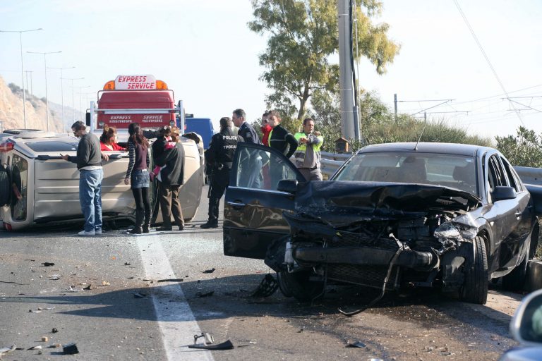 Πρέβεζα: »Εσβησε» στην άσφαλτο και άφησε ορφανά τα ανήλικα παιδιά της! | Newsit.gr Πρέβεζα: »Εσβησε» στην άσφαλτο και άφησε ορφανά τα ανήλικα παιδιά της! | Newsit.gr