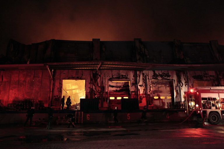 Κρήτη: Φύλαγε τα υπάρχοντά του σε αποθήκη και έγιναν στάχτη! | Newsit.gr Κρήτη: Φύλαγε τα υπάρχοντά του σε αποθήκη και έγιναν στάχτη! | Newsit.gr