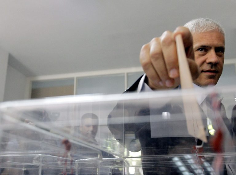 Eκρηξη και τραυματισμοί σε εκλογικό τμήμα στη Φλώρινα | Newsit.gr Eκρηξη και τραυματισμοί σε εκλογικό τμήμα στη Φλώρινα | Newsit.gr