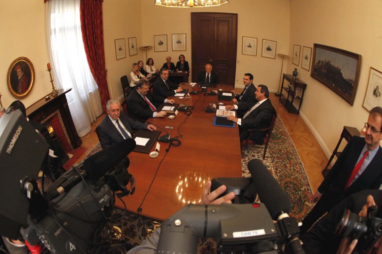 Σκληρές κουβέντες και κόντρες στην χθεσινή σύσκεψη των πολιτικών αρχηγών – Όλα τα πρακτικά | Newsit.gr Σκληρές κουβέντες και κόντρες στην χθεσινή σύσκεψη των πολιτικών αρχηγών – Όλα τα πρακτικά | Newsit.gr
