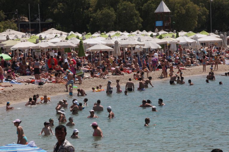 Εύβοια: Θάνατος σε παραλία – »Έσβησε» την ώρα που έκανε μπάνιο! | Newsit.gr Εύβοια: Θάνατος σε παραλία – »Έσβησε» την ώρα που έκανε μπάνιο! | Newsit.gr