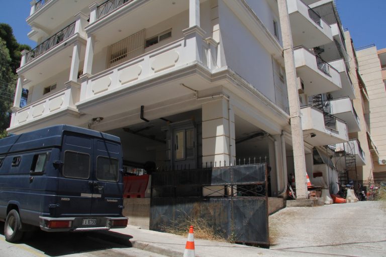 Ηράκλειο: Κρατούμενη κοιμάται με το μωρό της, στο αστυνομικό τμήμα! | Newsit.gr Ηράκλειο: Κρατούμενη κοιμάται με το μωρό της, στο αστυνομικό τμήμα! | Newsit.gr