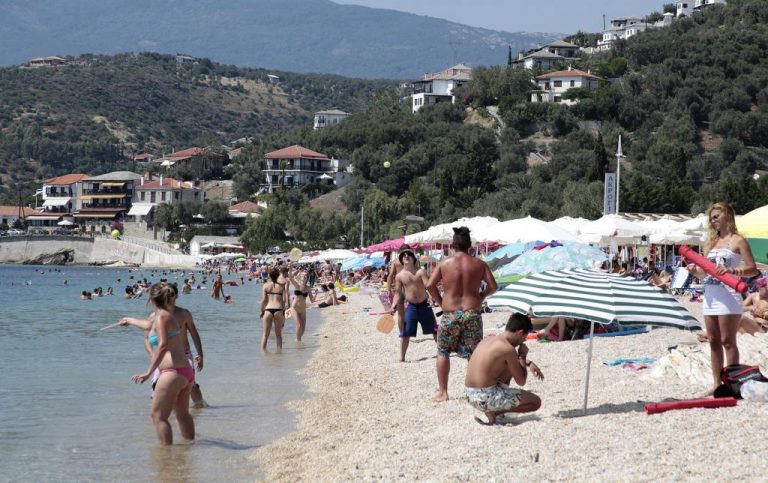 Εξαφανίστηκε 27χρονη από την παραλία της Λαμπινούς στο Πήλιο | Newsit.gr Εξαφανίστηκε 27χρονη από την παραλία της Λαμπινούς στο Πήλιο | Newsit.gr