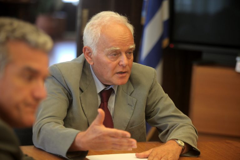 Μανιτάκης: Διαθεσιμότητα ή απολύσεις! | Newsit.gr Μανιτάκης: Διαθεσιμότητα ή απολύσεις! | Newsit.gr
