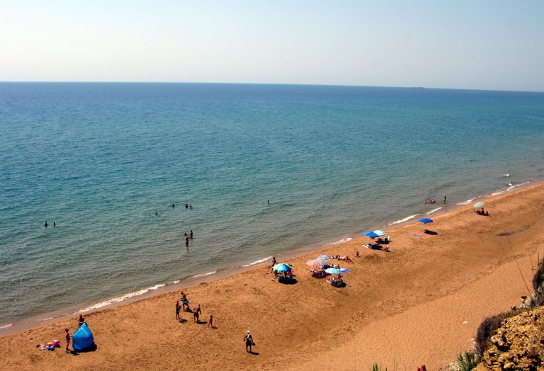 Χανιά: Αυτοκτόνησε σε παραλία με μια σφαίρα στο κεφάλι! | Newsit.gr Χανιά: Αυτοκτόνησε σε παραλία με μια σφαίρα στο κεφάλι! | Newsit.gr