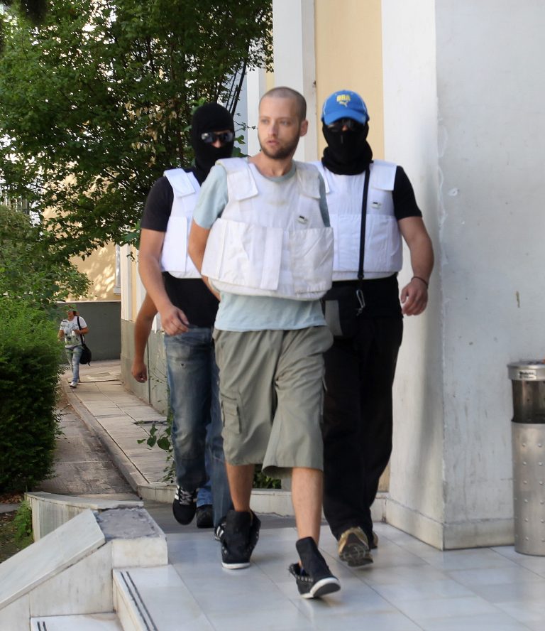 Θεοφίλου: «Ήμουν δεμένος όταν μου πήραν γενετικό υλικό» – Τι είπε στην απολογία του | Newsit.gr Θεοφίλου: «Ήμουν δεμένος όταν μου πήραν γενετικό υλικό» – Τι είπε στην απολογία του | Newsit.gr