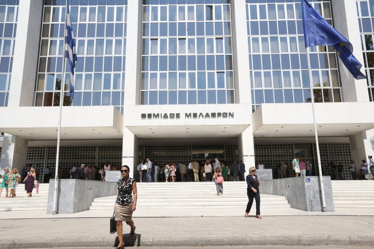 Απέρριψε ο Αρειος Πάγος το αίτημα Στουρνάρα να εισπράττεται κανονικά το χαράτσι με τον λογαριασμό της ΔΕΗ | Newsit.gr Απέρριψε ο Αρειος Πάγος το αίτημα Στουρνάρα να εισπράττεται κανονικά το χαράτσι με τον λογαριασμό της ΔΕΗ | Newsit.gr