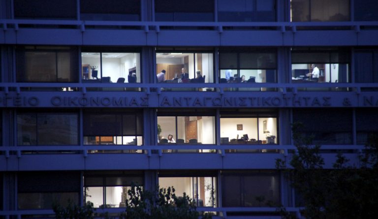 Οργανωμένο κύκλωμα υποκλοπής εγγράφων πίσω από την διαρροή στο υπουργείο Οικονομικών! | Newsit.gr Οργανωμένο κύκλωμα υποκλοπής εγγράφων πίσω από την διαρροή στο υπουργείο Οικονομικών! | Newsit.gr