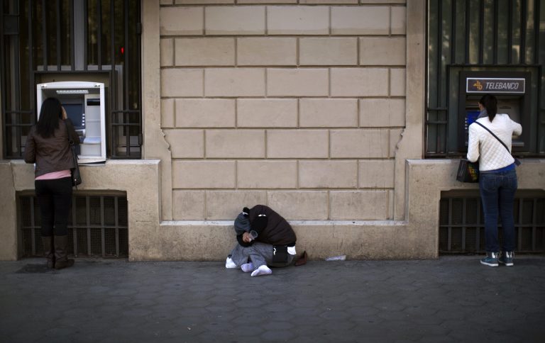 Κρήτη:Ληστεία τράπεζας με κοστούμι και γραβάτα – Μπήκε πρώτος και…έφυγε πλούσιος! | Newsit.gr Κρήτη:Ληστεία τράπεζας με κοστούμι και γραβάτα – Μπήκε πρώτος και…έφυγε πλούσιος! | Newsit.gr
