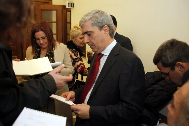 Επίθεση Κεδίκογλου σε Τσίπρα για την συνέντευξη στην Guardian | Newsit.gr Επίθεση Κεδίκογλου σε Τσίπρα για την συνέντευξη στην Guardian | Newsit.gr