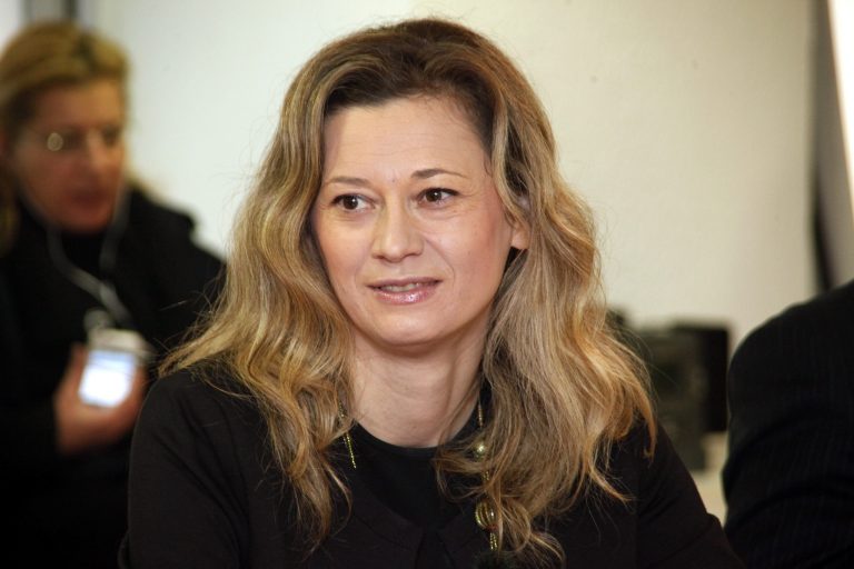 Ραχήλ Μακρή: Δεν ζητάω συγγνώμη από την Βούλτεψη | Newsit.gr Ραχήλ Μακρή: Δεν ζητάω συγγνώμη από την Βούλτεψη | Newsit.gr