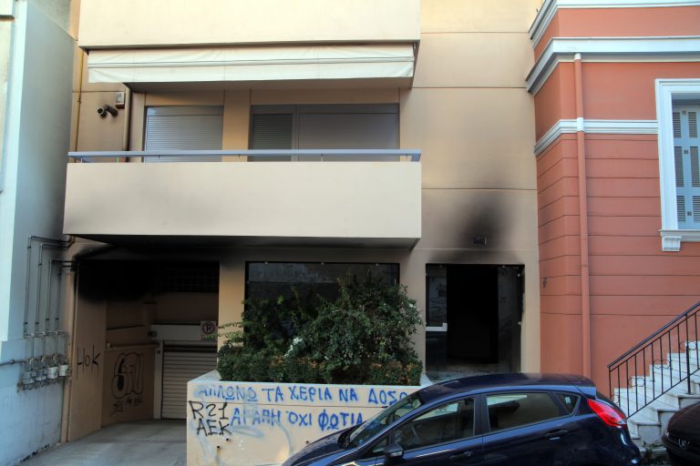 Κεδίκογλου: Ο ΣΥΡΙΖΑ έχει το θράσος να ζητάει και τα ρέστα – Απάντηση ΣΥΡΙΖΑ: Ψάχνετε σωσίβιο σε πράξεις τυφλής βίας | Newsit.gr Κεδίκογλου: Ο ΣΥΡΙΖΑ έχει το θράσος να ζητάει και τα ρέστα – Απάντηση ΣΥΡΙΖΑ: Ψάχνετε σωσίβιο σε πράξεις τυφλής βίας | Newsit.gr