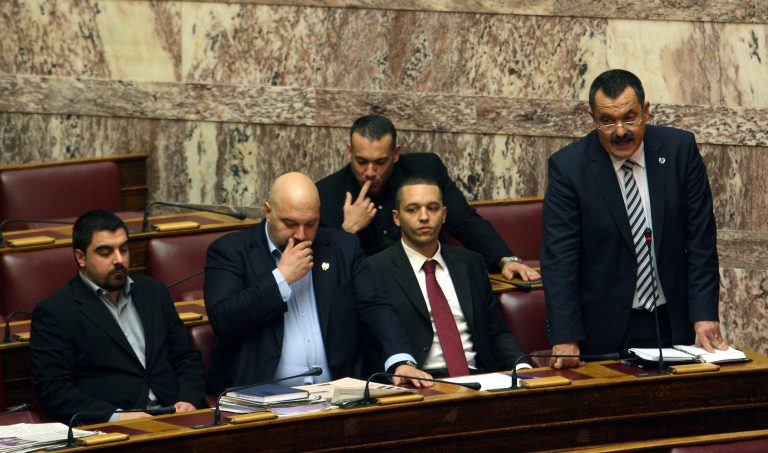 Παππάς σε Τζαμτζή: Είσαι πολιτικό παχύδερμο | Newsit.gr Παππάς σε Τζαμτζή: Είσαι πολιτικό παχύδερμο | Newsit.gr