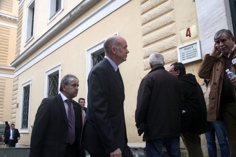 Αντρίκος Παπανδρέου κατά Πάνου Καμμένου στο δικαστήριο | Newsit.gr Αντρίκος Παπανδρέου κατά Πάνου Καμμένου στο δικαστήριο | Newsit.gr