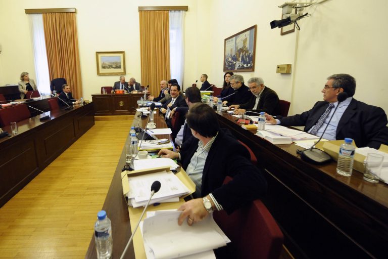 Ποιά ονόματα έψαχναν στην λίστα Λαγκάρντ; | Newsit.gr Ποιά ονόματα έψαχναν στην λίστα Λαγκάρντ; | Newsit.gr