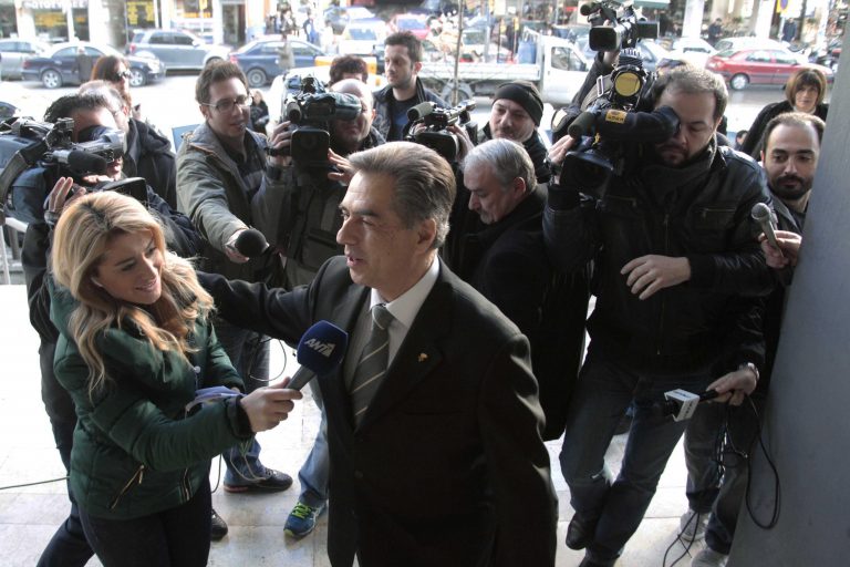 ΣΥΡΙΖΑ: Πιστεύετε ακόμα κ. Σαμαρά στην εντιμότητα Παπαγεωργόπουλου; | Newsit.gr ΣΥΡΙΖΑ: Πιστεύετε ακόμα κ. Σαμαρά στην εντιμότητα Παπαγεωργόπουλου; | Newsit.gr