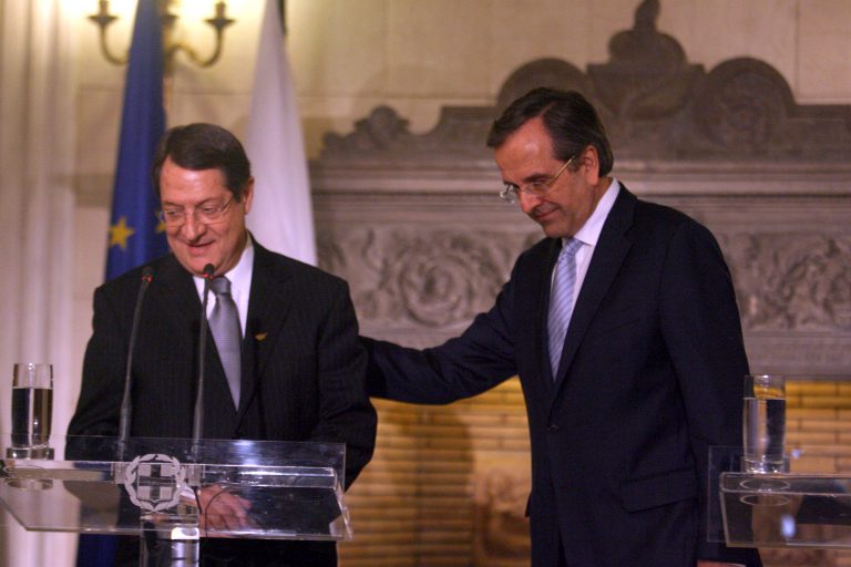 Σε μυστική σύσκεψη αργά το βράδυ της Πέμπτης στο σπίτι του πρωθυπουργού αποφασίστηκε η πώληση των υποκαταστημάτων των Κυπριακών τραπεζών στην Ελλάδα | Newsit.gr Σε μυστική σύσκεψη αργά το βράδυ της Πέμπτης στο σπίτι του πρωθυπουργού αποφασίστηκε η πώληση των υποκαταστημάτων των Κυπριακών τραπεζών στην Ελλάδα | Newsit.gr