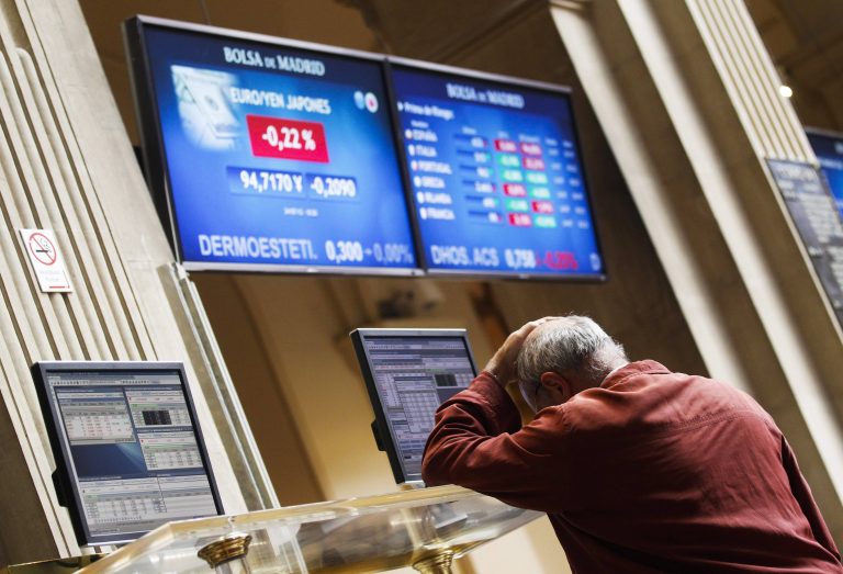 Στο… Θεό το επιτόκιο των 10ετών ισπανικών ομολόγων | Newsit.gr Στο… Θεό το επιτόκιο των 10ετών ισπανικών ομολόγων | Newsit.gr