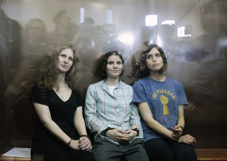 Pussy Riot: Σιγά μην ζητήσουμε και χάρη από τον Πούτιν! | Newsit.gr Pussy Riot: Σιγά μην ζητήσουμε και χάρη από τον Πούτιν! | Newsit.gr