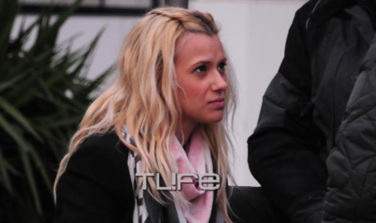 Τόμας Πρωτόπαπας: Οι φίλοι του δίπλα του στο ΚΑΤ – Φωτορεπορτάζ TLIFE | Newsit.gr Τόμας Πρωτόπαπας: Οι φίλοι του δίπλα του στο ΚΑΤ – Φωτορεπορτάζ TLIFE | Newsit.gr