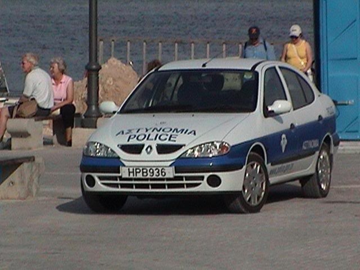 Τον κατέσφαξαν μέσα στην μεζονέτα του στην Πάφο | Newsit.gr Τον κατέσφαξαν μέσα στην μεζονέτα του στην Πάφο | Newsit.gr