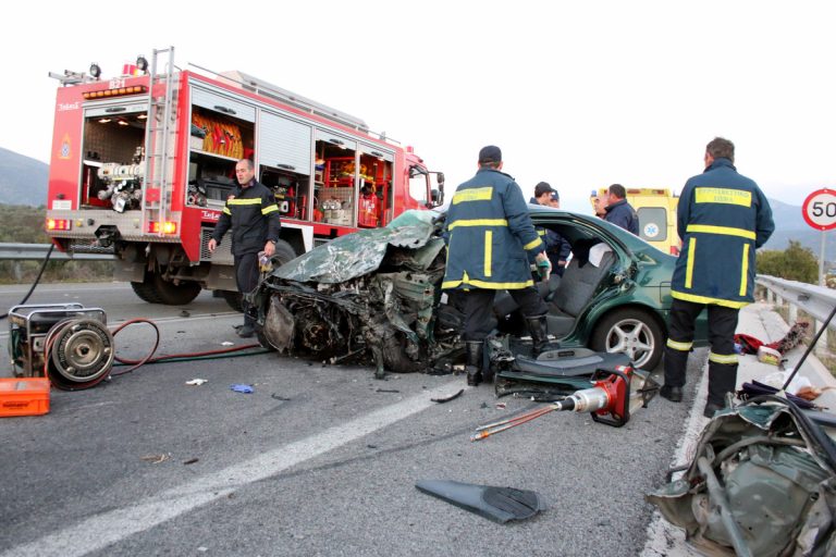 Κατερίνη: Φοβερό δυστύχημα με συλλήψεις οδηγών – Σκοτώθηκε πεζός που χτυπήθηκε από δύο αυτοκίνητα! | Newsit.gr Κατερίνη: Φοβερό δυστύχημα με συλλήψεις οδηγών – Σκοτώθηκε πεζός που χτυπήθηκε από δύο αυτοκίνητα! | Newsit.gr