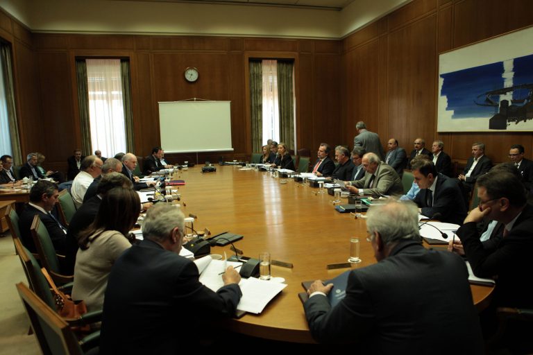 Ολοκληρώθηκε η συνεδρίαση του υπουργικού – Πληροφορίες: Απο τους 30.000 οι 1.000 θα φύγουν απο οργανισμούς που καταργούνται | Newsit.gr Ολοκληρώθηκε η συνεδρίαση του υπουργικού – Πληροφορίες: Απο τους 30.000 οι 1.000 θα φύγουν απο οργανισμούς που καταργούνται | Newsit.gr
