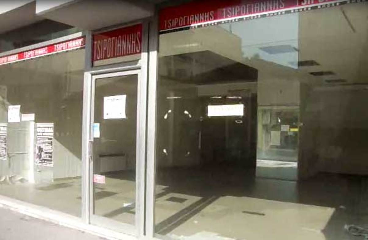 Τρίκαλα: Μετακομίζει ολόκληρη εμπορική οδός – Δείτε το βίντεο! | Newsit.gr Τρίκαλα: Μετακομίζει ολόκληρη εμπορική οδός – Δείτε το βίντεο! | Newsit.gr