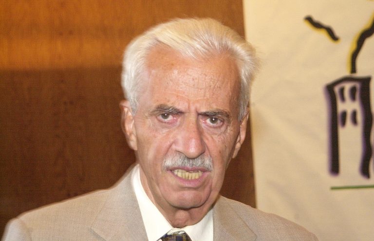 Πέθανε ο πρώην δήμαρχος Αθηναίων Δημήτρης Μπέης | Newsit.gr Πέθανε ο πρώην δήμαρχος Αθηναίων Δημήτρης Μπέης | Newsit.gr
