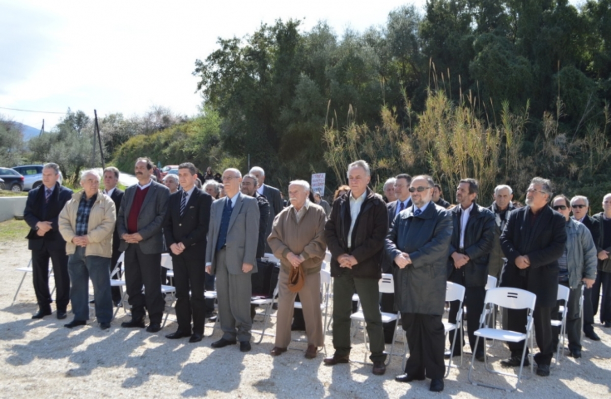 Πάτρα: Γιούχαραν τον βουλευτή της ΔΗΜ.ΑΡ. Νίκο Τσούκαλη! | Newsit.gr Πάτρα: Γιούχαραν τον βουλευτή της ΔΗΜ.ΑΡ. Νίκο Τσούκαλη! | Newsit.gr