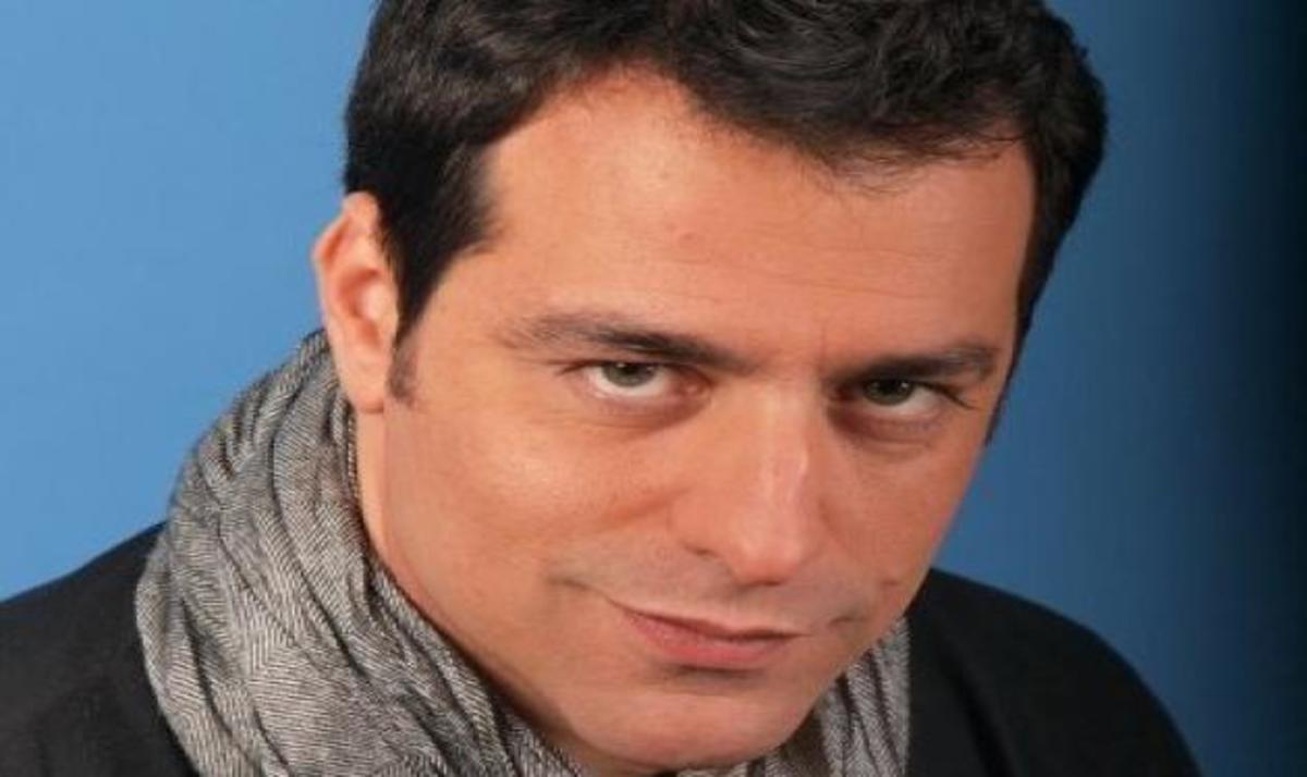 Ο ηθοποιός Σ. Καλαθάς έκανε τεστ υποκριτικής στην γυναικοπαρέα του «Μίλα»! | Newsit.gr Ο ηθοποιός Σ. Καλαθάς έκανε τεστ υποκριτικής στην γυναικοπαρέα του «Μίλα»! | Newsit.gr
