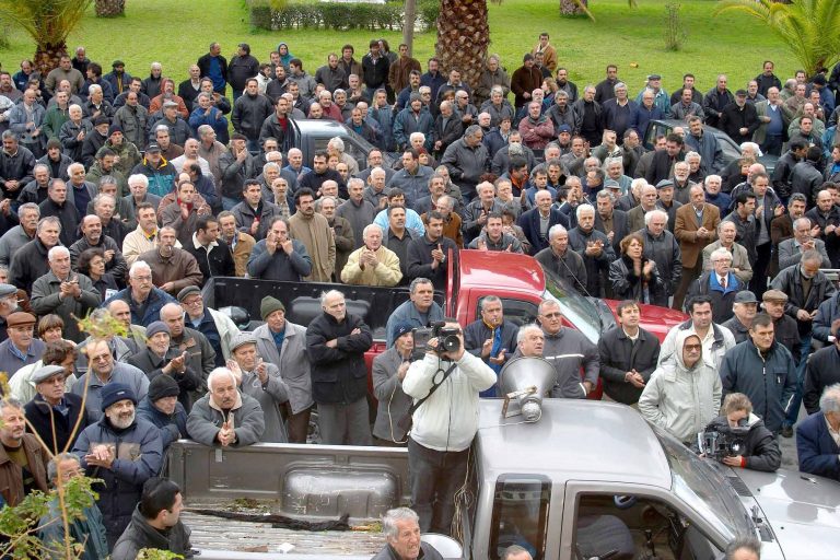 Θεσσαλονίκη: Ελαιοπαραγωγοί στο υπ. Μακεδονίας-Θράκης | Newsit.gr Θεσσαλονίκη: Ελαιοπαραγωγοί στο υπ. Μακεδονίας-Θράκης | Newsit.gr
