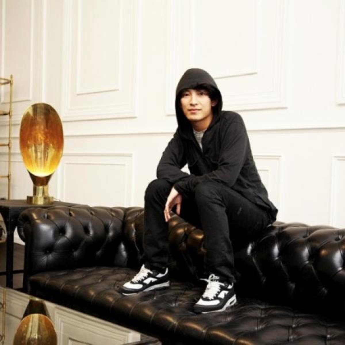Θα είναι ο Alexander Wang ο νέος creative director του οίκου Balenciaga; | Newsit.gr Θα είναι ο Alexander Wang ο νέος creative director του οίκου Balenciaga; | Newsit.gr