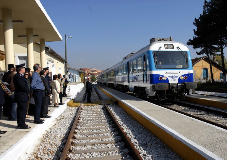 Φλώρινα: Τα ΚΑΠΗ και τα σχολεία βάζουν ξανά το… τρένο στις ράγες! | Newsit.gr Φλώρινα: Τα ΚΑΠΗ και τα σχολεία βάζουν ξανά το… τρένο στις ράγες! | Newsit.gr