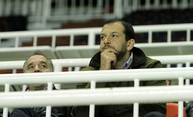 Ένα μήνα απαγόρευση εισόδου στον Αδαμίδη! | Newsit.gr Ένα μήνα απαγόρευση εισόδου στον Αδαμίδη! | Newsit.gr