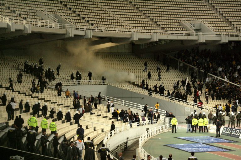 ΠΑΕ ΑΕΚ: Είναι τραμπούκοι και ανεγκέφαλοι | Newsit.gr ΠΑΕ ΑΕΚ: Είναι τραμπούκοι και ανεγκέφαλοι | Newsit.gr