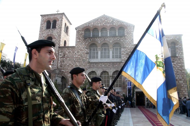 Η αλήθεια για τις στρατιωτικές δυνάμεις που μεταφέρθηκαν στη Θεσσαλονίκη και τα «φαουλ» του ΥΕΘΑ | Newsit.gr Η αλήθεια για τις στρατιωτικές δυνάμεις που μεταφέρθηκαν στη Θεσσαλονίκη και τα «φαουλ» του ΥΕΘΑ | Newsit.gr
