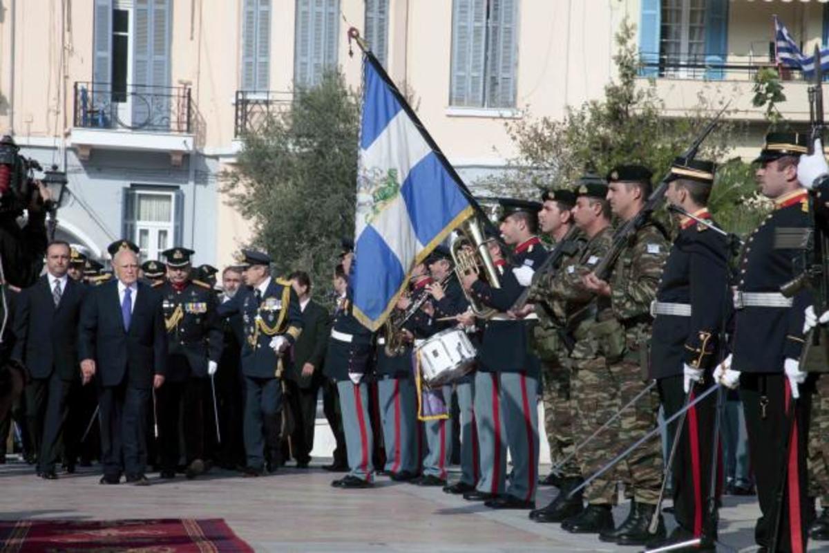 «Ο στρατός δεν έχει σχέση με τα μέτρα ασφαλείας στη Θεσσαλονίκη» – Το ΓΕΣ απαντά στο ΣΥΡΙΖΑ! | Newsit.gr «Ο στρατός δεν έχει σχέση με τα μέτρα ασφαλείας στη Θεσσαλονίκη» – Το ΓΕΣ απαντά στο ΣΥΡΙΖΑ! | Newsit.gr