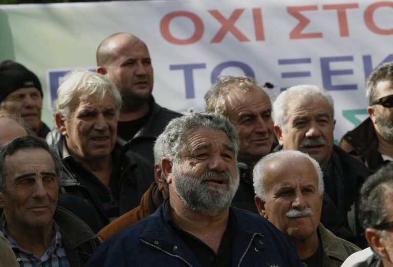 Ισθμός: Αγροτική συγκέντρωση διαμαρτυρίας | Newsit.gr Ισθμός: Αγροτική συγκέντρωση διαμαρτυρίας | Newsit.gr