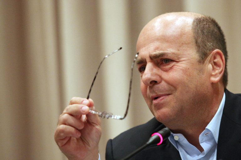 Επί ποδός… πολέμου ο Αλαφούζος: Δεχόμαστε επίθεση από Πειραιά | Newsit.gr Επί ποδός… πολέμου ο Αλαφούζος: Δεχόμαστε επίθεση από Πειραιά | Newsit.gr