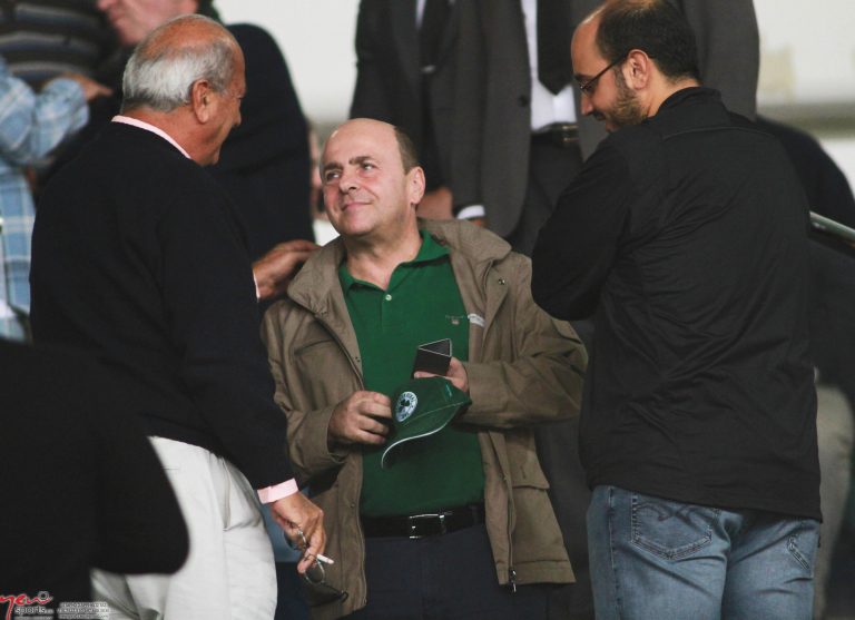 Έξαλλος ο Αλαφούζος με οπαδό: Τι θέλετε, να φύγω; | Newsit.gr Έξαλλος ο Αλαφούζος με οπαδό: Τι θέλετε, να φύγω; | Newsit.gr