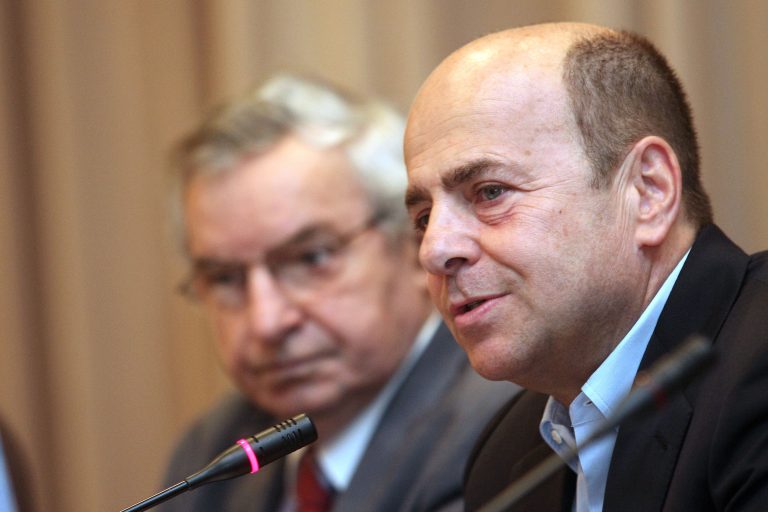 Εντυπωσιακή «πρεμιέρα» της Παναθηναϊκής Συμμαχίας – Στήριξη από Πατέρα | Newsit.gr Εντυπωσιακή «πρεμιέρα» της Παναθηναϊκής Συμμαχίας – Στήριξη από Πατέρα | Newsit.gr