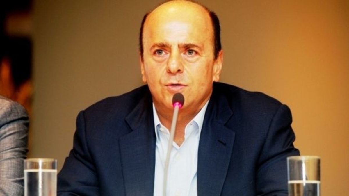 Αλαφούζος: Εξελίξεις σε δύο μήνες | Newsit.gr Αλαφούζος: Εξελίξεις σε δύο μήνες | Newsit.gr