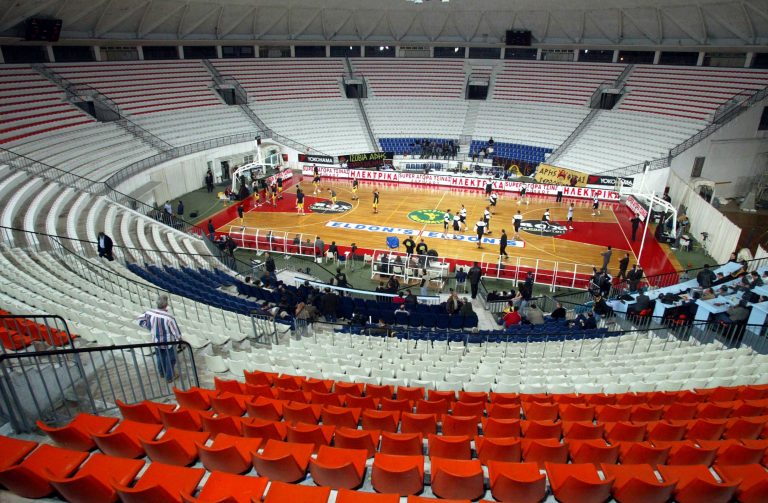Αμαύρωσαν τη γιορτή – Ανεγκέφαλοι χάλασαν το φιλικό αστέρων | Newsit.gr Αμαύρωσαν τη γιορτή – Ανεγκέφαλοι χάλασαν το φιλικό αστέρων | Newsit.gr