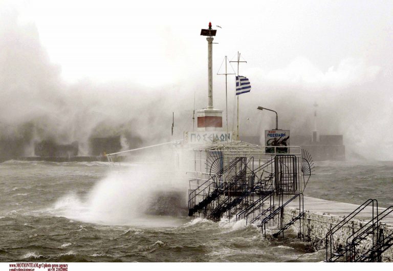 Θεσσαλονίκη: Ραγδαία επιδείνωση του καιρού | Newsit.gr Θεσσαλονίκη: Ραγδαία επιδείνωση του καιρού | Newsit.gr